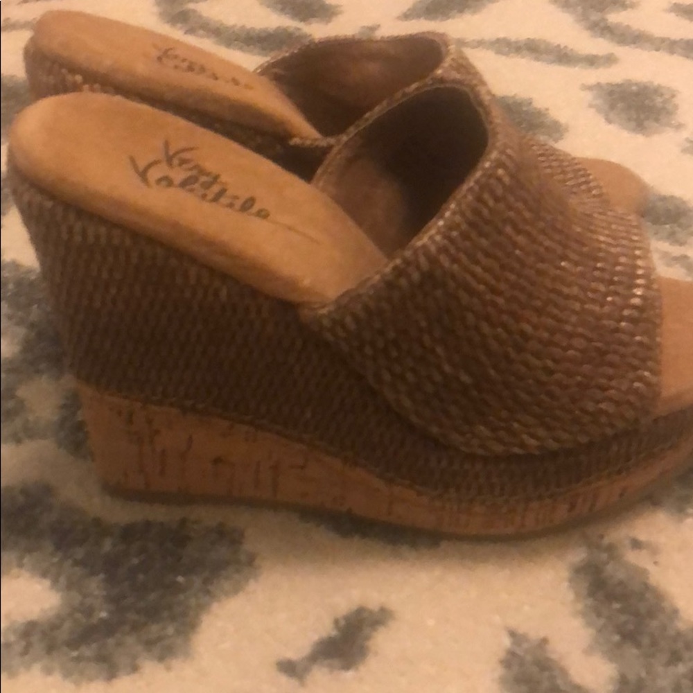 Very Volatile Wedges